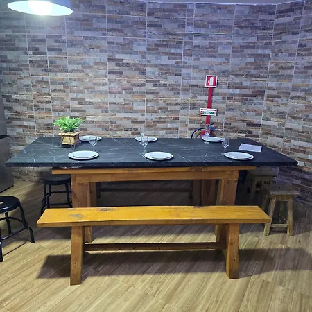 Housegogo Apartament *